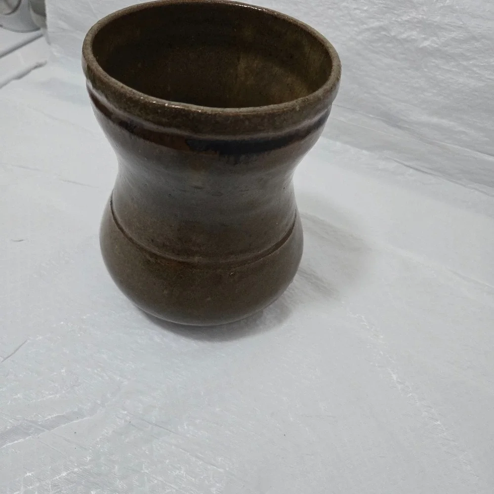 Signed CORA Studio Pottery Stoneware Vase Crock Brown Olive Glaze 6